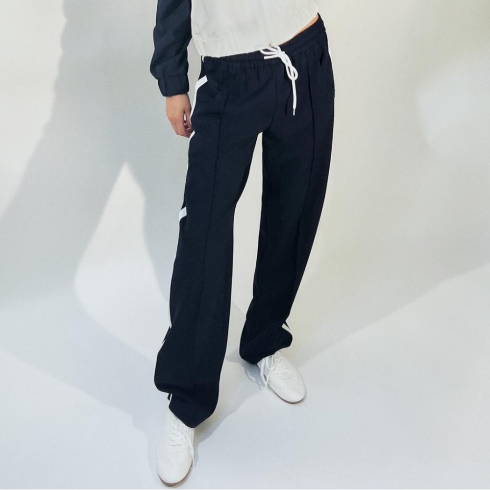 Zara Navy Blue White Stripe Pants